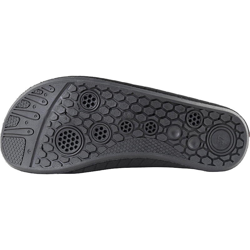 Il est temps de changer de pointure pour les chaussures de natation, du 36 au 40.
