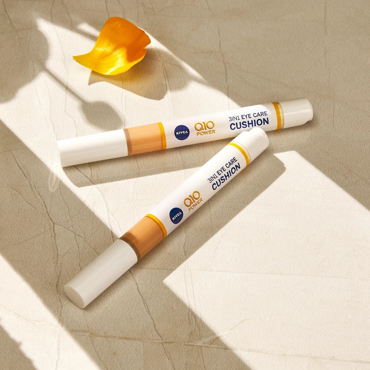 NIVEA Q10 Power 3-in-1 Oogconcealer in Licht Ooglid 4 ml