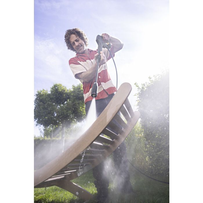 Lavadora de Alta Pressão Doméstica Horizontal Premium Karcher K 2 VPS - Pressão de 110 bar - Vazão de 360 l/h - Kit para Uso Doméstico Incluso
