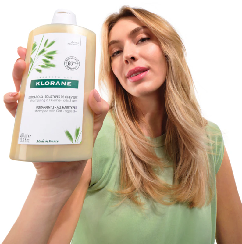 Shampoo suave de aveia Klorane para todos os tipos de cabelo.
