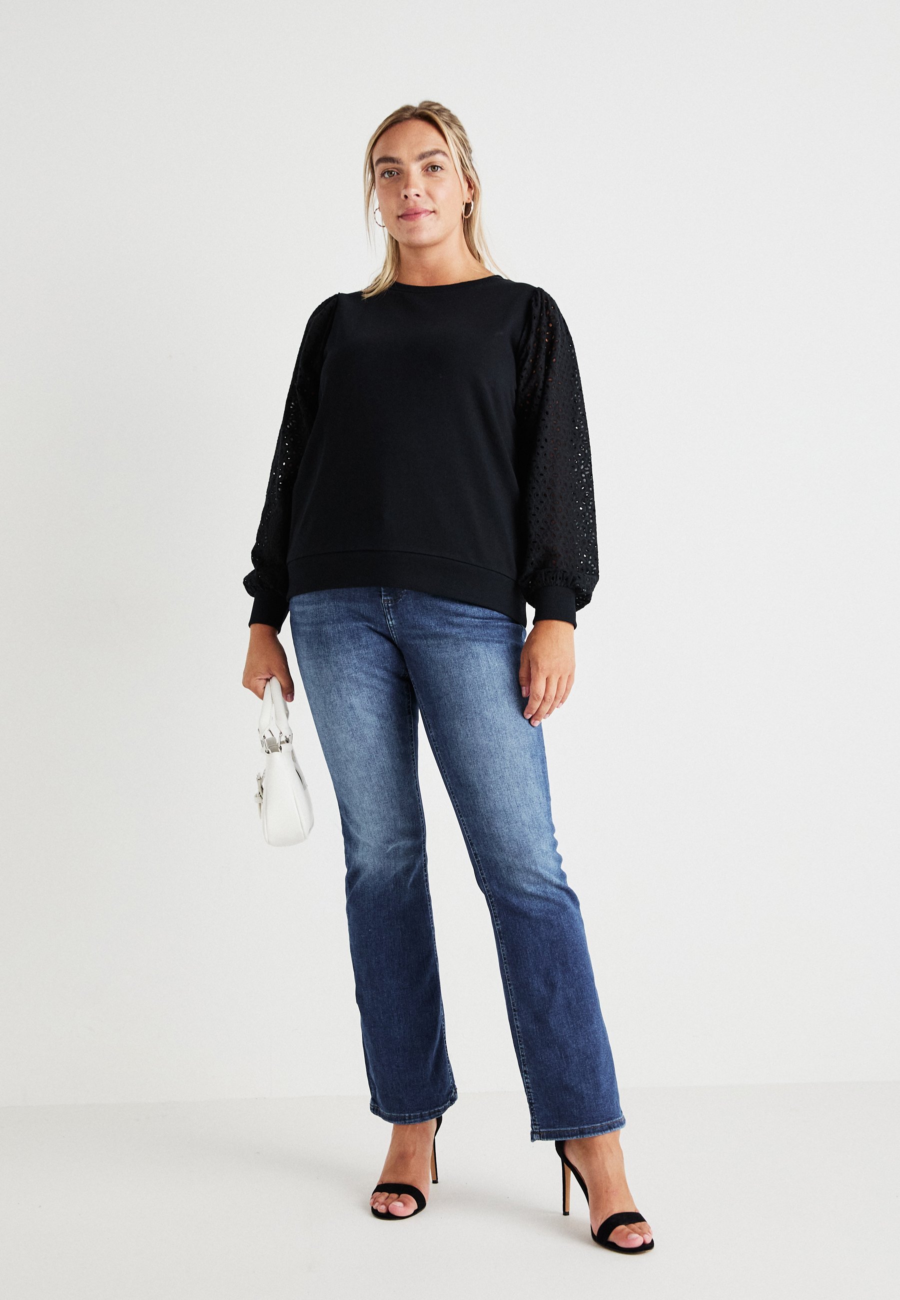 ONLY Carmakoma CARDONNA MIX ONECK - Mikina - black