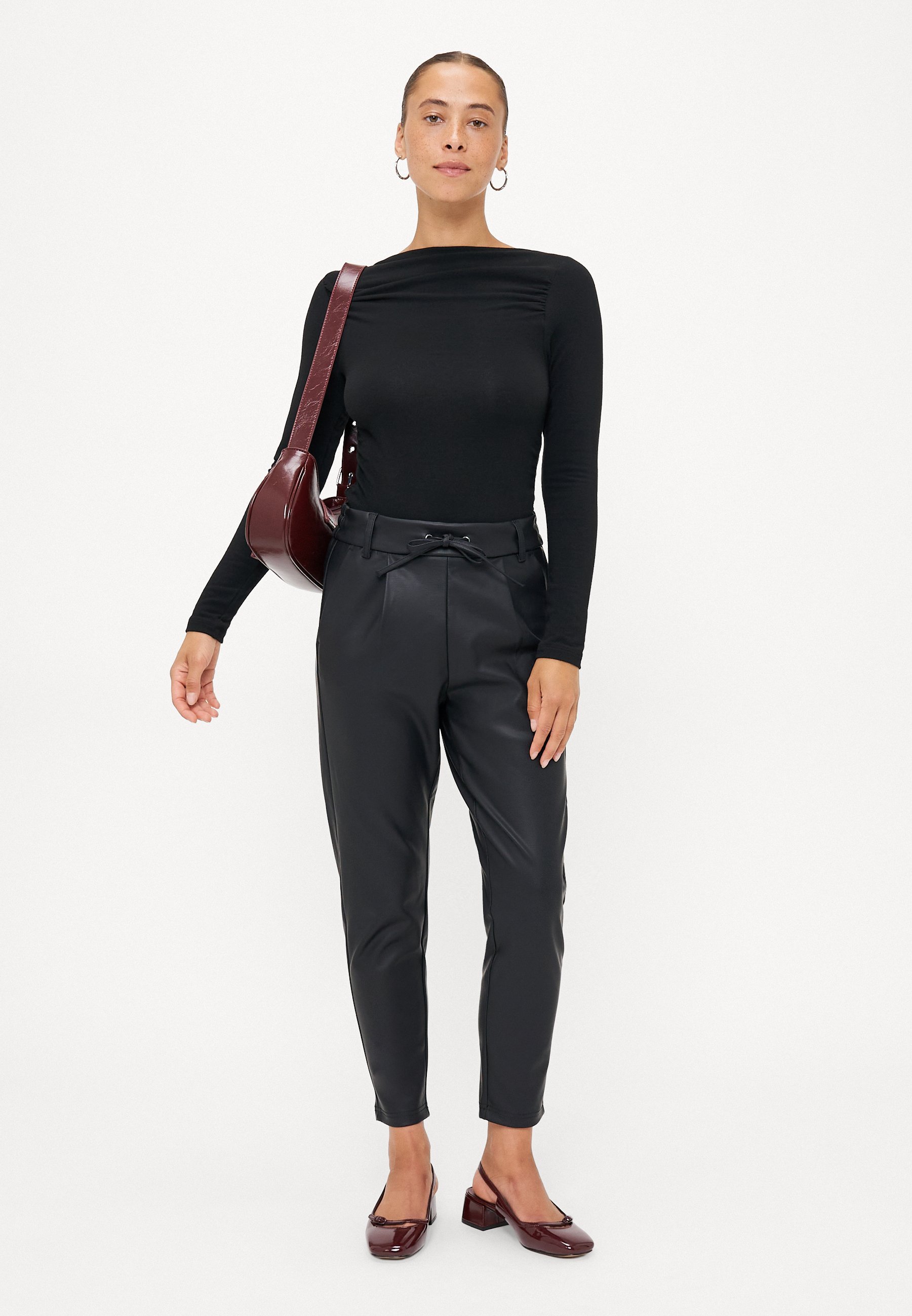 UNIQUEMENT Petite SUR ONLPOPTRASH LIFE EASY - Pantalon - noir