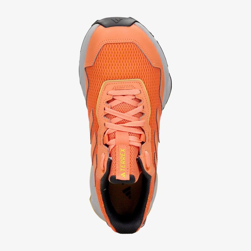 adidas Tracefinder