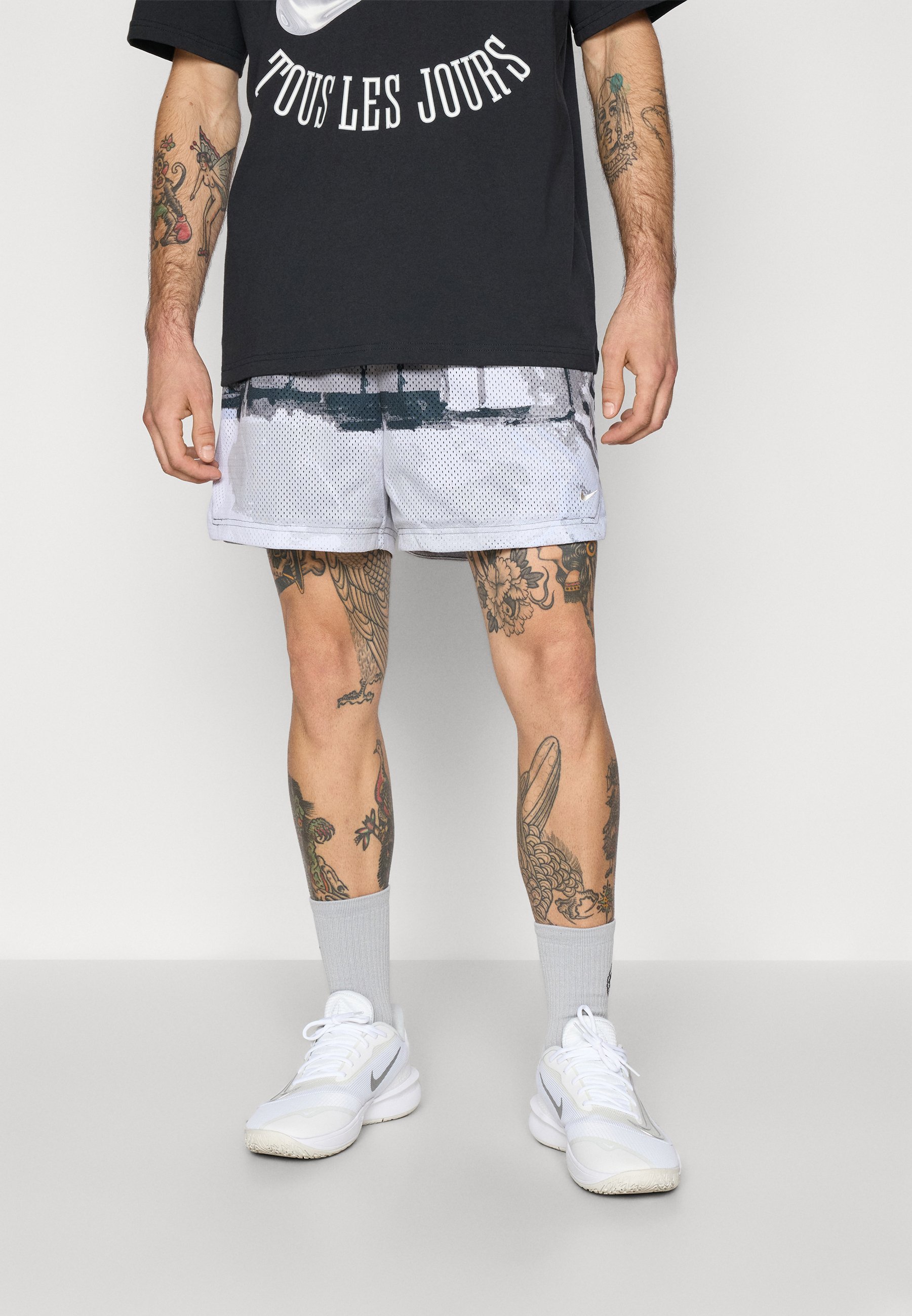 Nike Performance SHORT NAOS - Sportshorts - ijzergrijs/licht ivoor