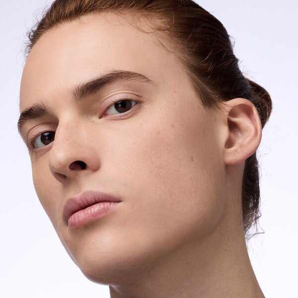 Catrice Instant Bright 032N серум коректор средње покривности 5ml