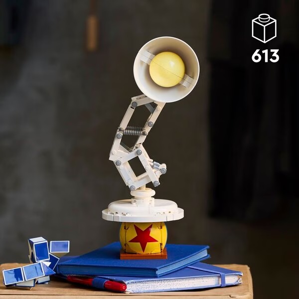LEGO Ideas Disney 21357 Disney Pixar Deluxe Jr.