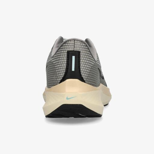  Nike Pegasus 40