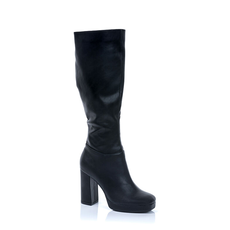 Botas negras de mujer