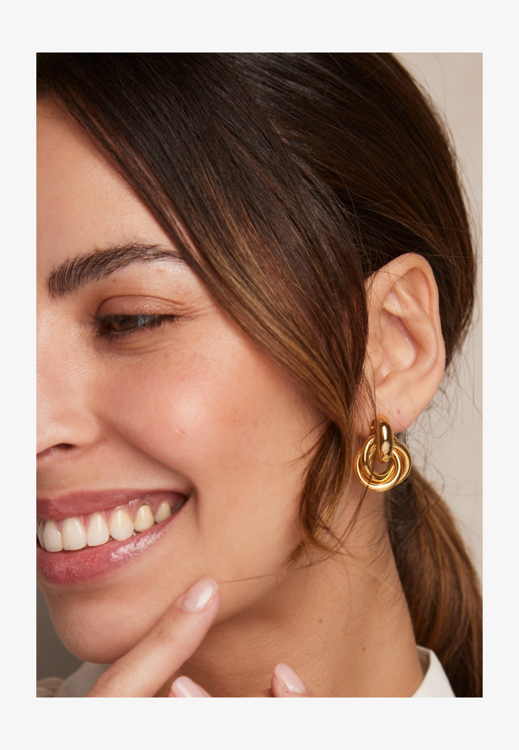 Boucles d'oreilles Orelia STATEMENT INTERLOCKING - Boucles d'oreilles - couleur or pâle