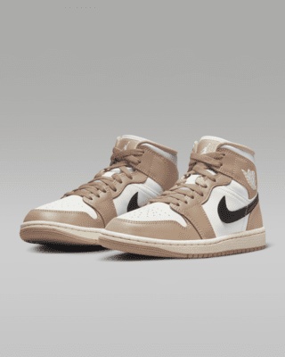 Air Jordan 1 Mid Women's Shoes