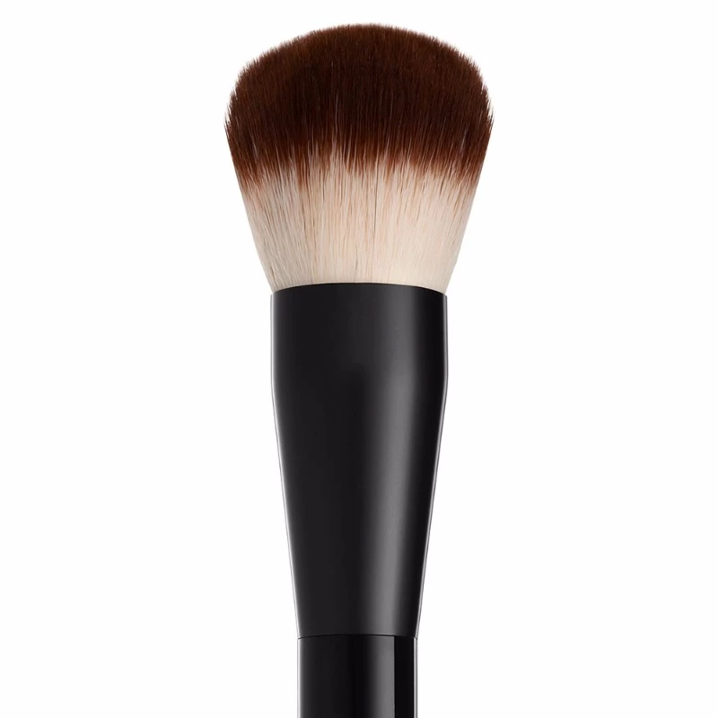 Pensulă multifuncțională pentru lustruit - NYX Professional Makeup