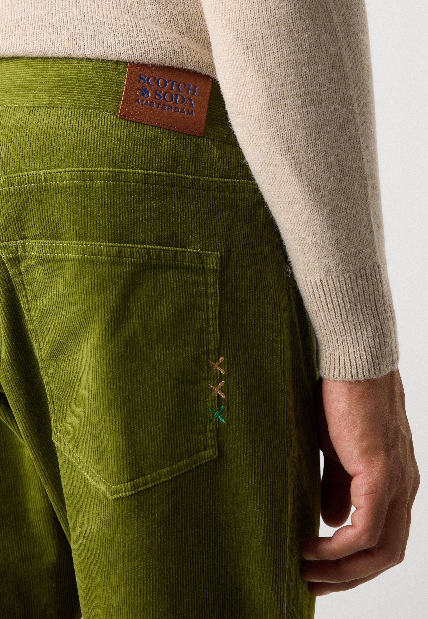 Scotch & Soda THE ZEE STRAIGHT - Pantaloni - verde calla