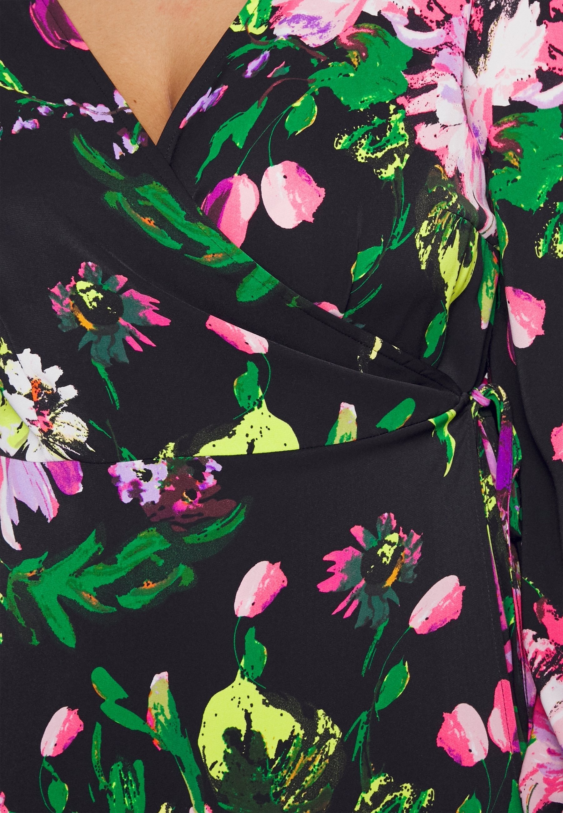 Sukienka dzienna ONLY Carmakoma - czarna