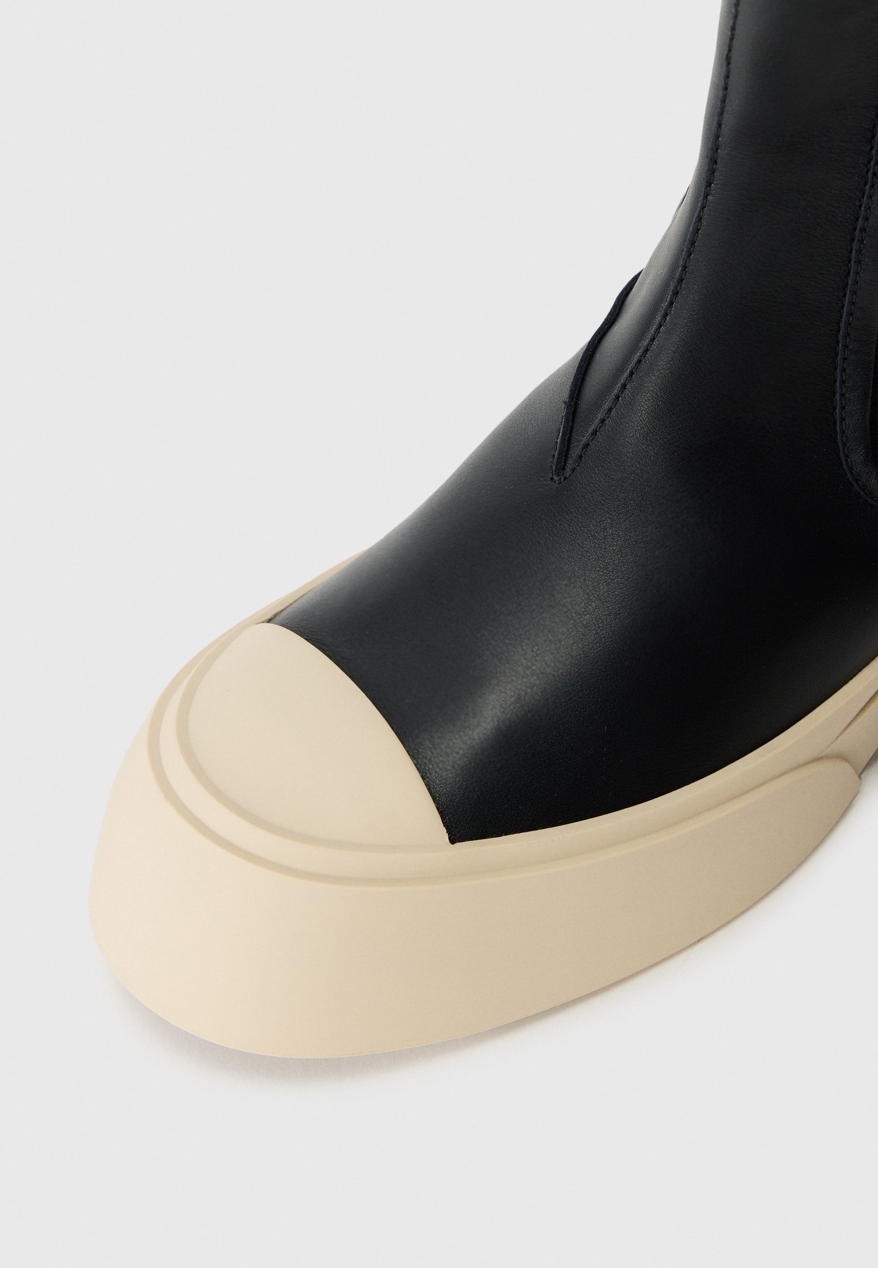 Marni Classic enkellaarsjes - zwart