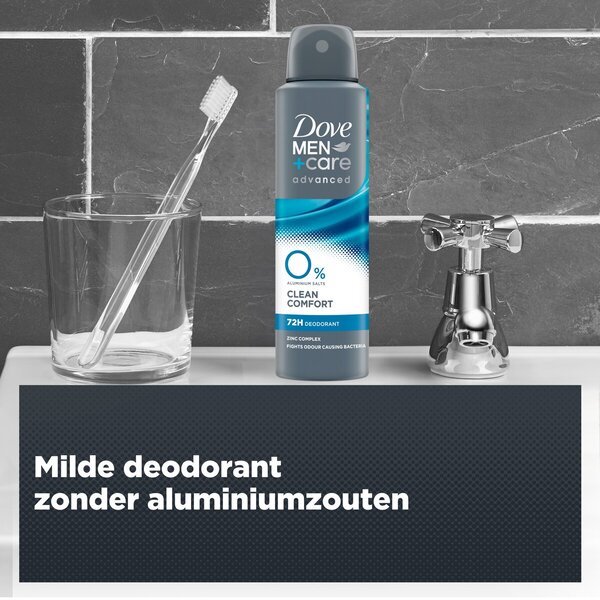 Dove Men+Care Clean Comfort antiperspirant v spreju 150 ml