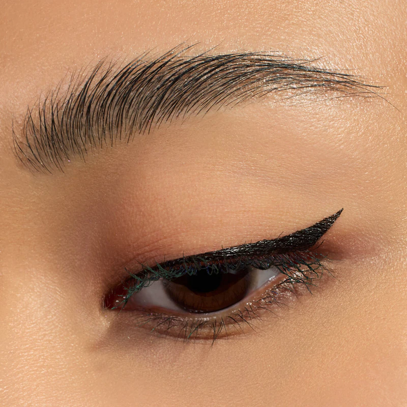 očná linka essence Quick Wing!