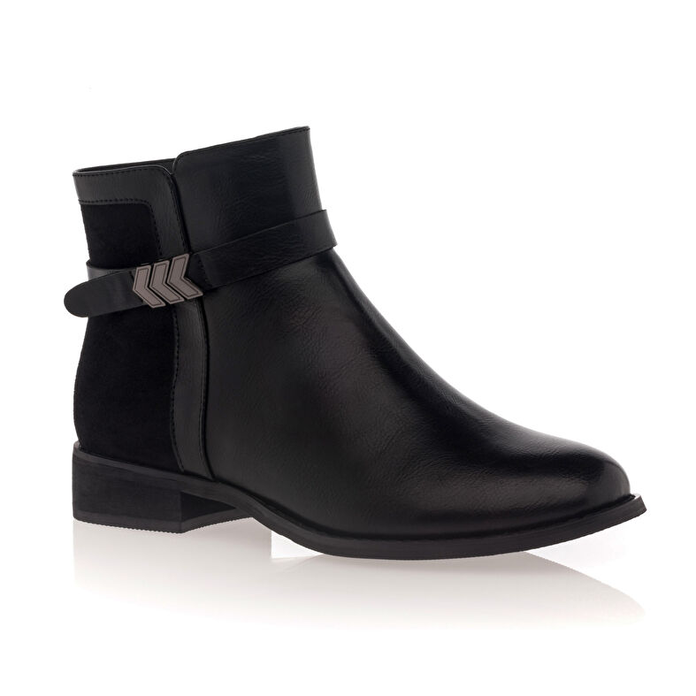 Schwarze Damenstiefel / Stiefeletten