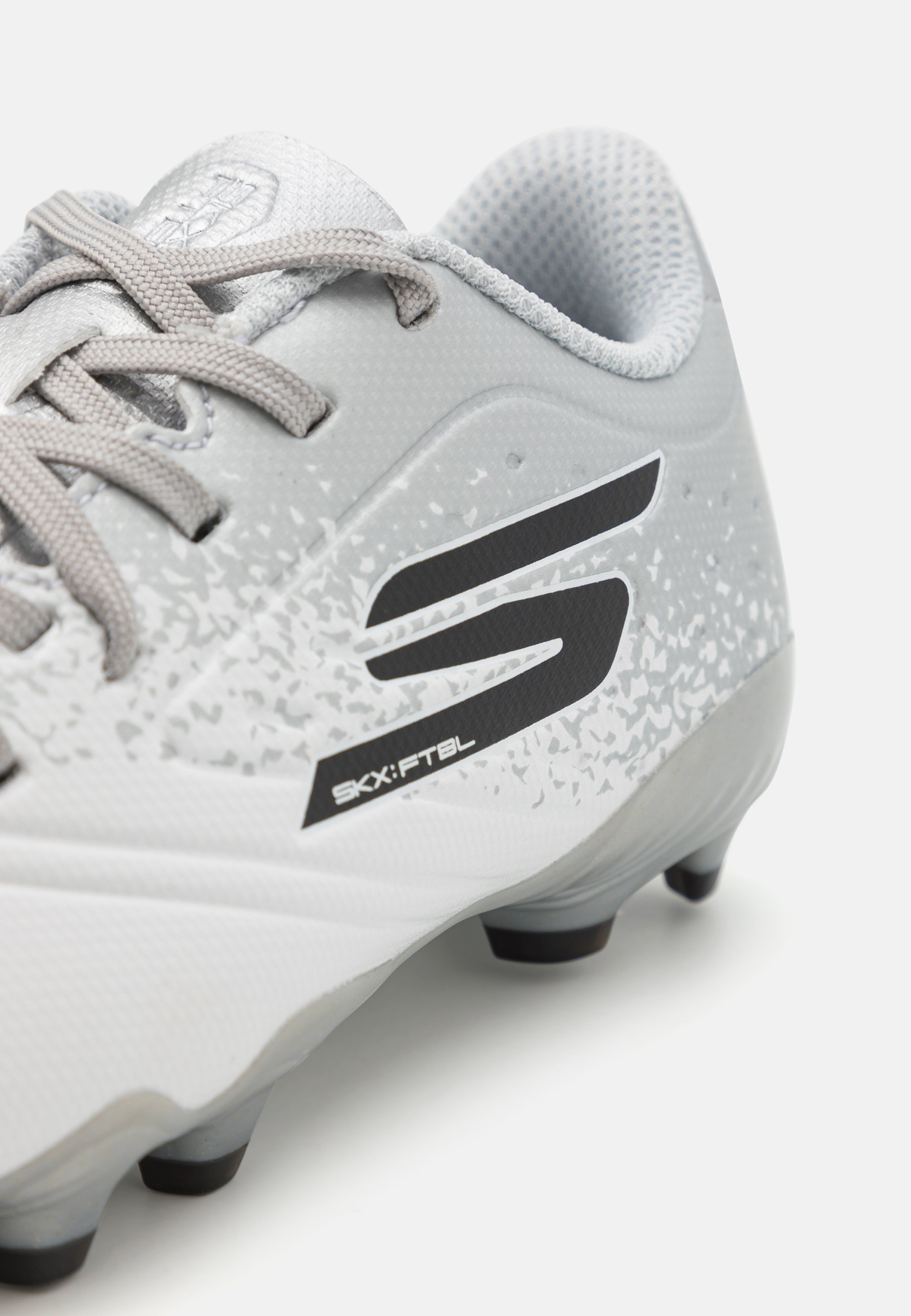 Skechers Performance JR CRIB FG - Voetbalschoenen voor stevige ondergrond - wit/zilver
