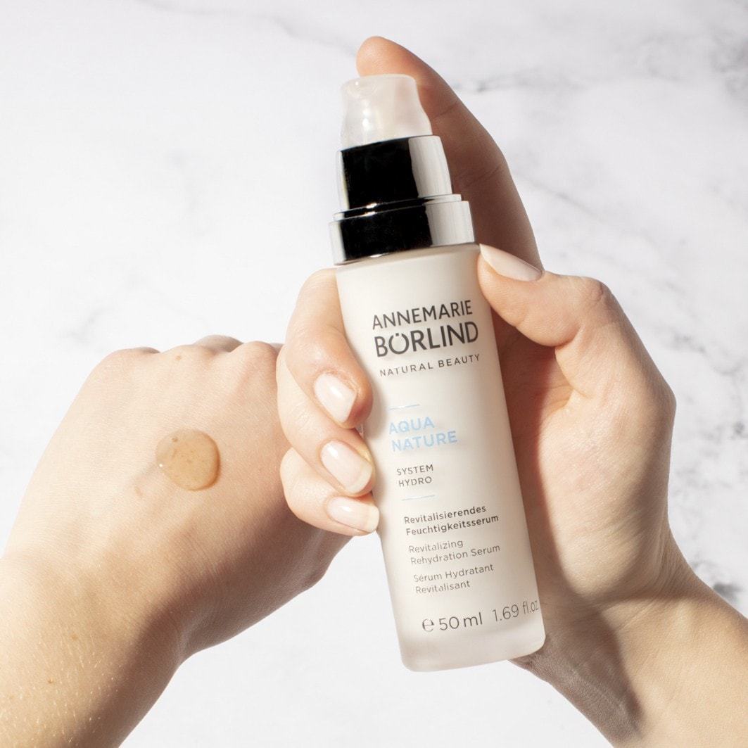 ANNEMARIE BÖRLIND mitrinošais serums AQUANATURE atjaunojoša rehidratācija - 50 ml