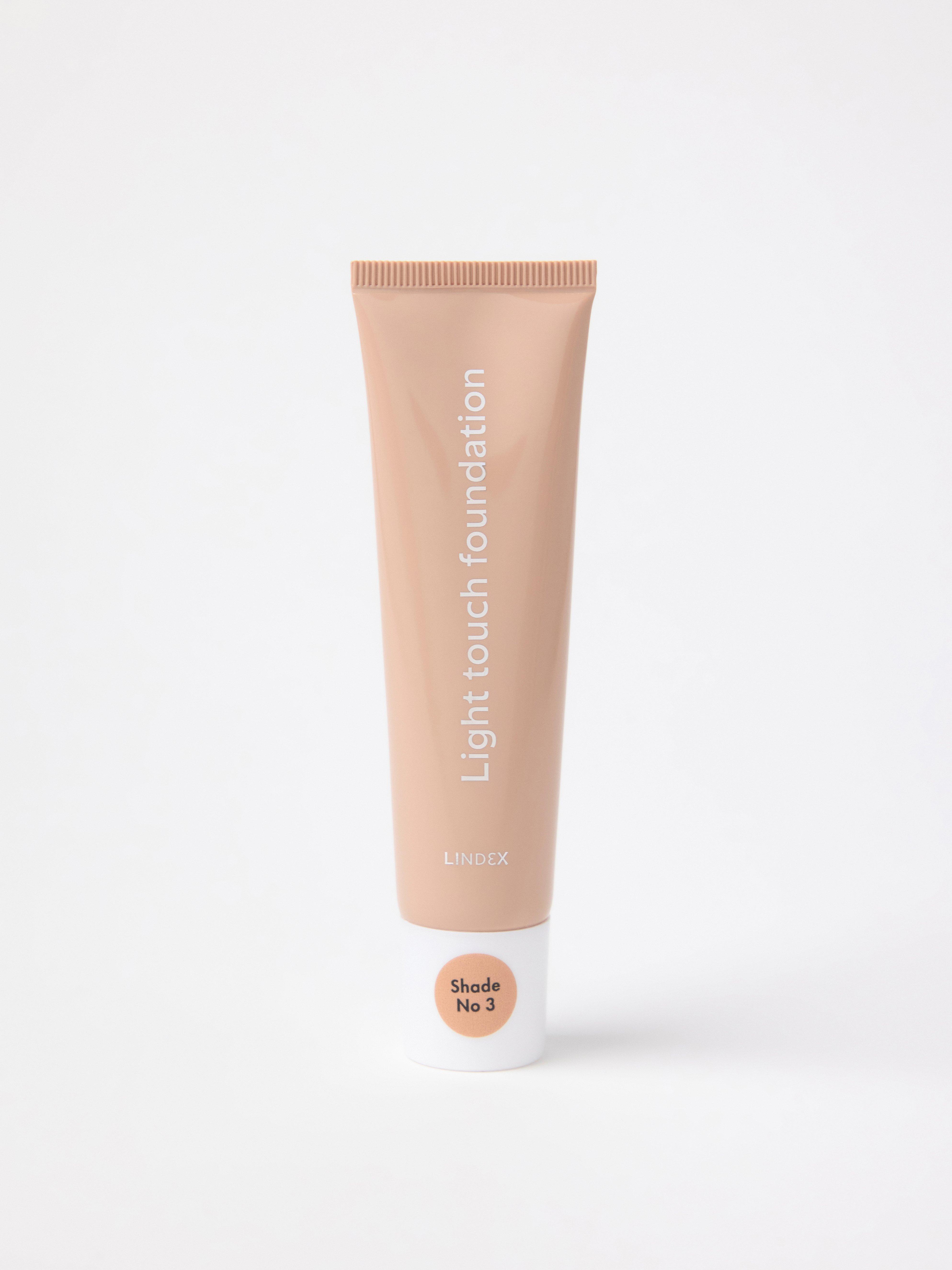 Base de maquillaje Lindex Beauty Light Touch 3