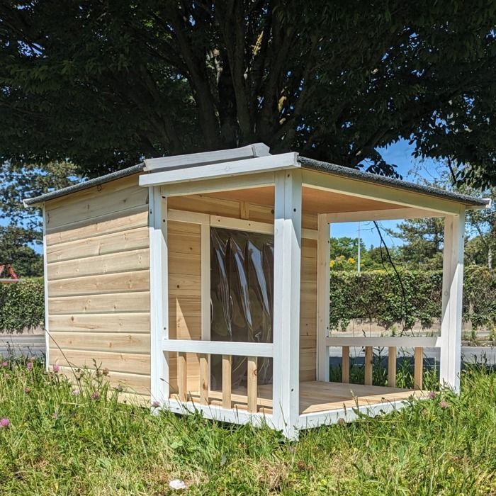 Edizione limitata - Cuccia per cani da pastore australiano con tetto in tegole e terrazza coperta - Crema - Taglia L