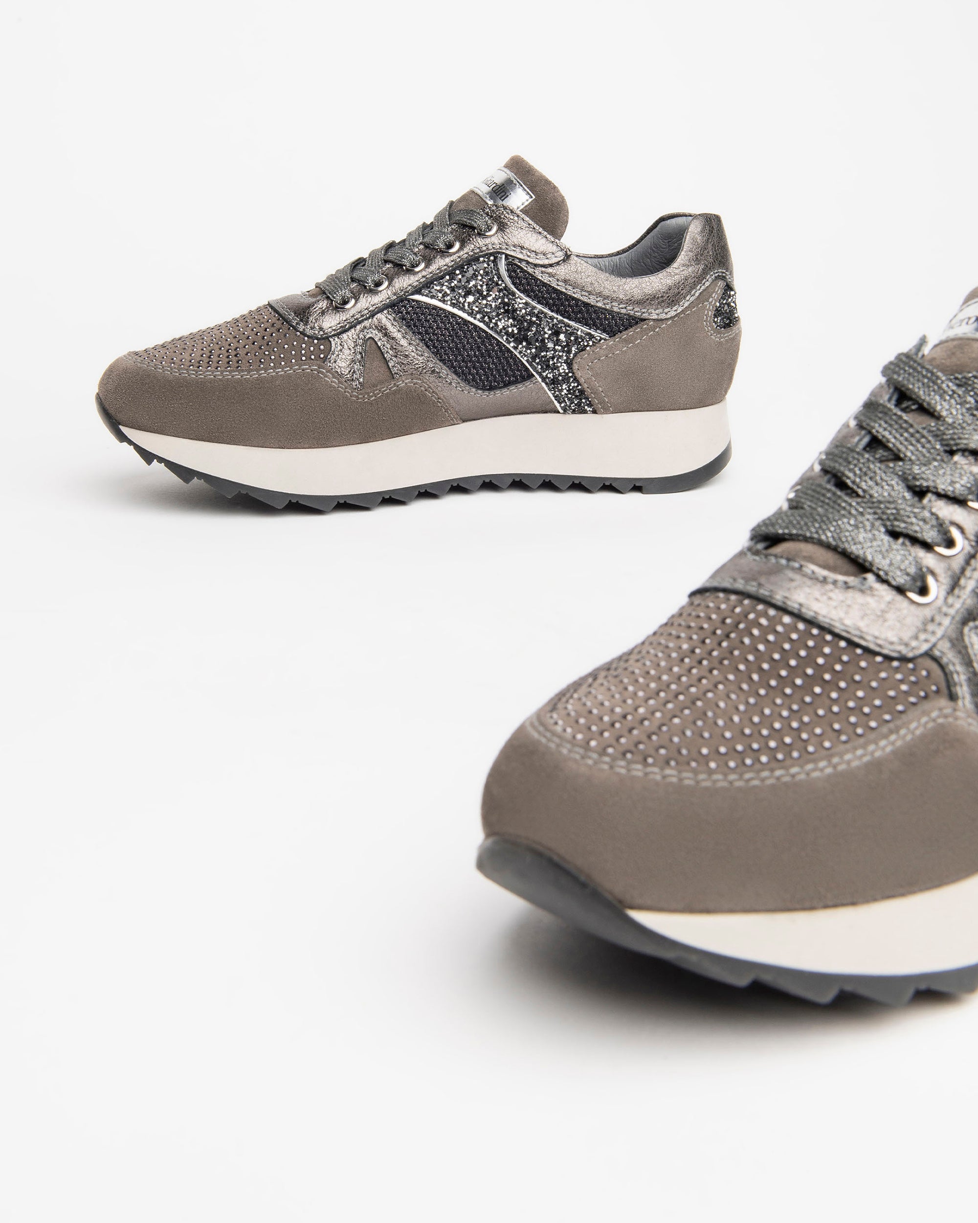  Damen-Sneaker aus Wildleder