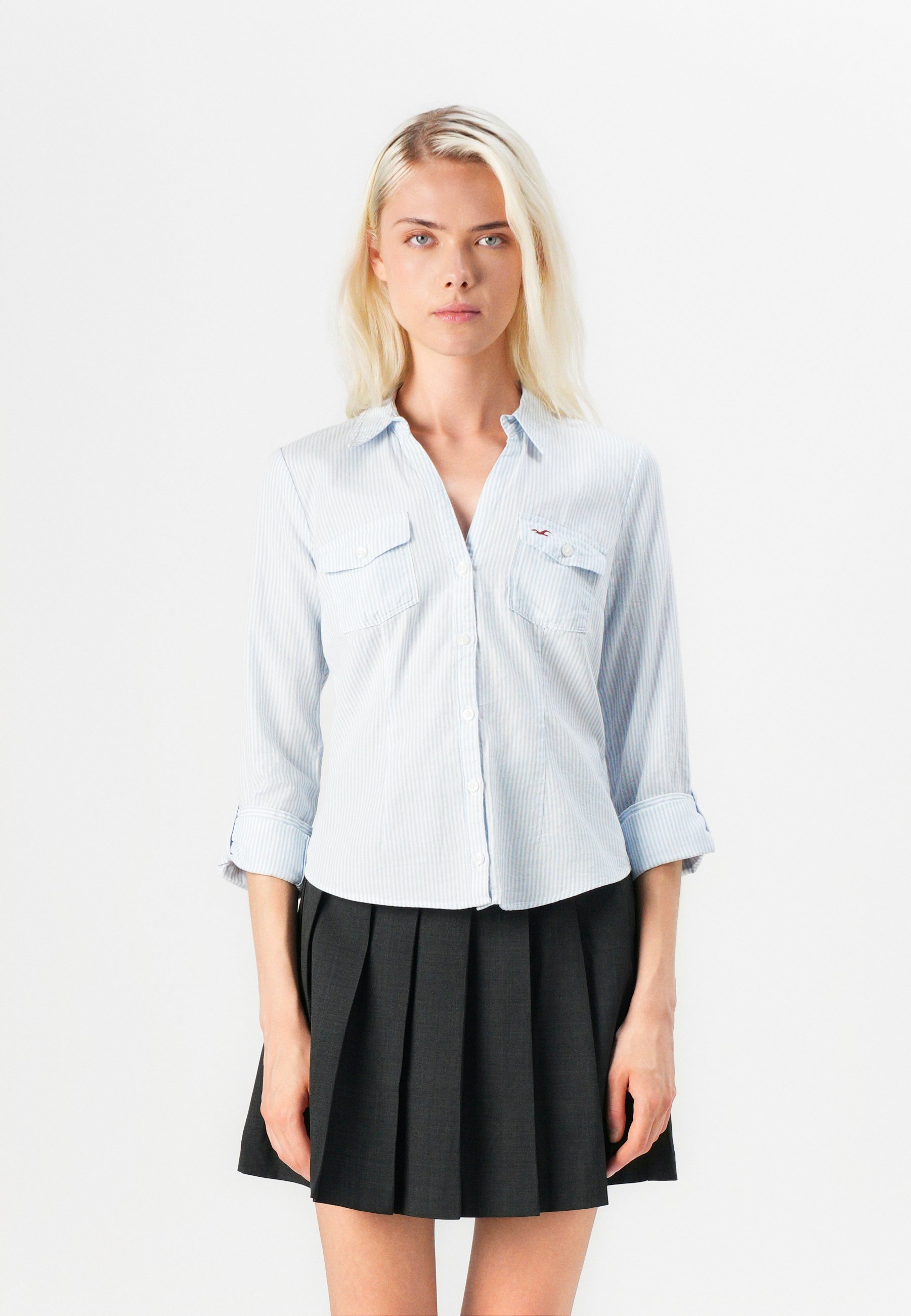 Hollister Co. TREND DROP HERITAGE WOVEN COLLAR - Blúzka na gombíky - biela