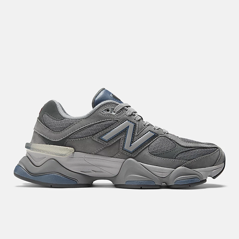 Unisex 9060 - Castlerock mit marineblauer und silberner Metallic-Lackierung