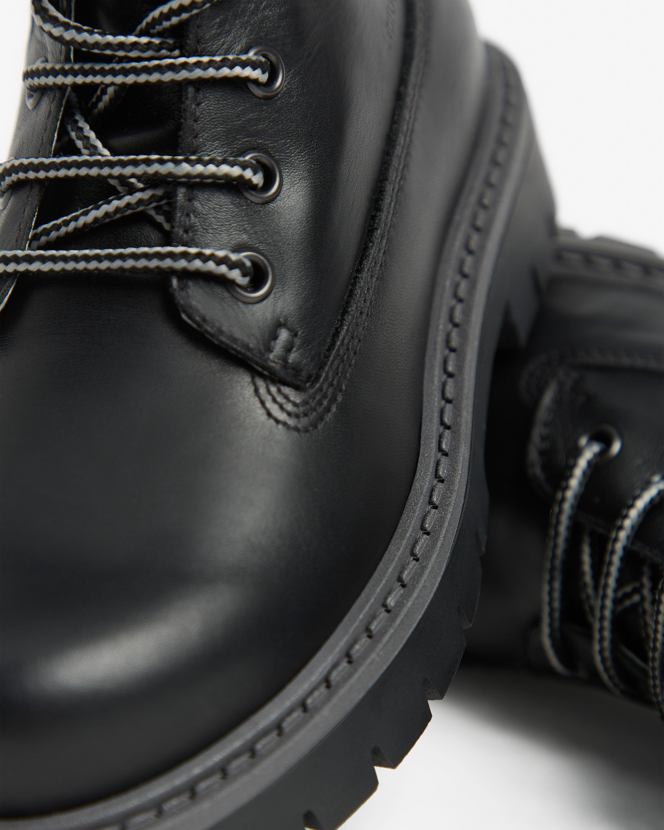  Stiefeletten aus Leder und Wildleder für Jungen im Teenageralter