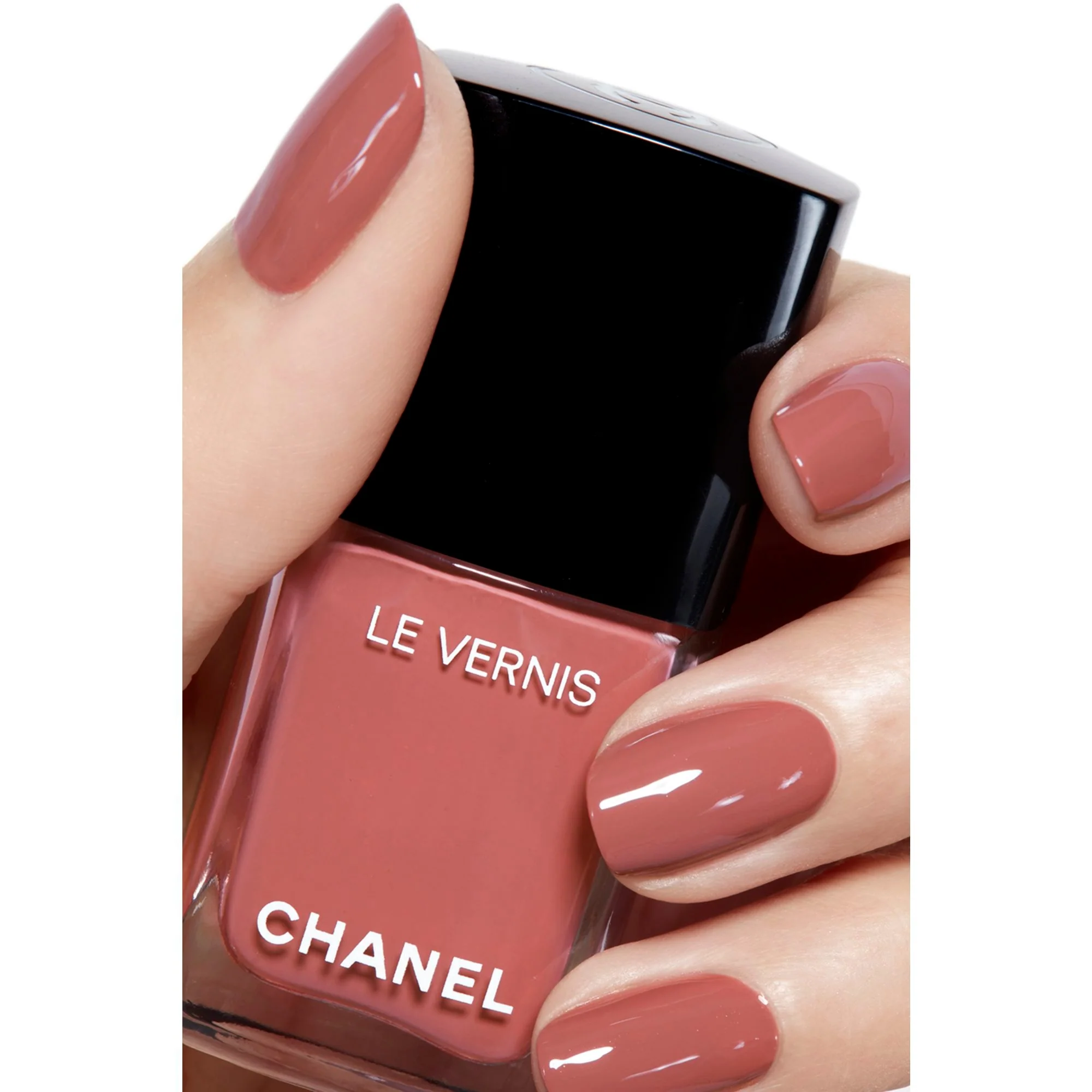 LE VERNIS - COLORE E BRILLANTEZZA LUNGA TENUTA