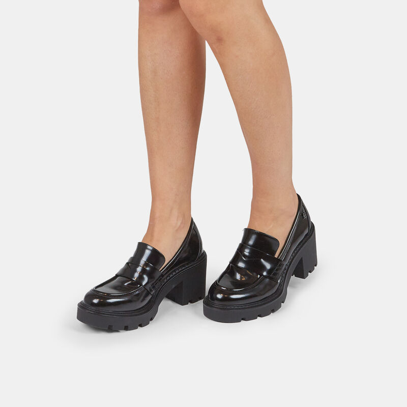 Bata Red Label damskie mokasyny na klockowym obcasie