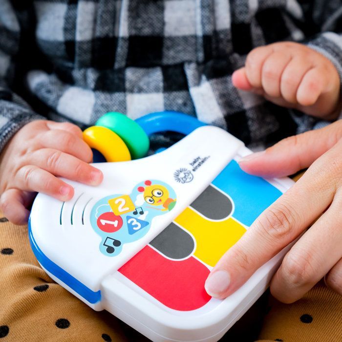 BABY EINSTEIN - Jingle & Jam -musikaalivauvalahjasetti, jossa 3 musiikkilelua: minitamburiini, 2 marakassia, vauvapiano