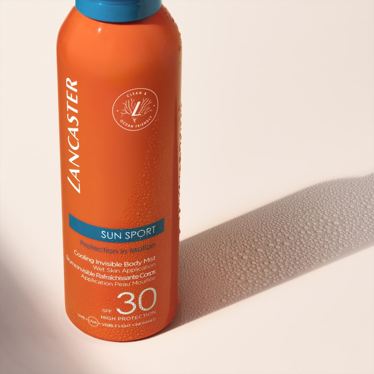 Lancaster Brume Invisible Rafraîchissante application peau mouillée SPF30