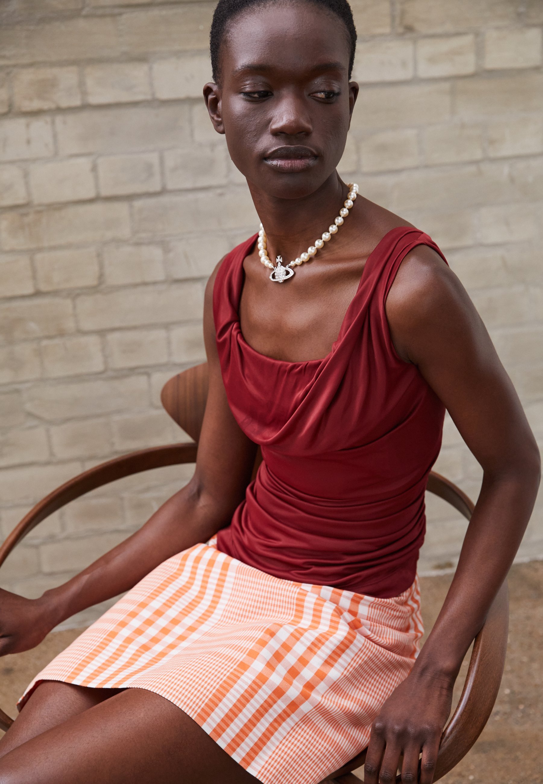 ONE ROW BAS RELIEF CHOKER - Halskjede - kremfarget/sølvfargetVivienne Westwood