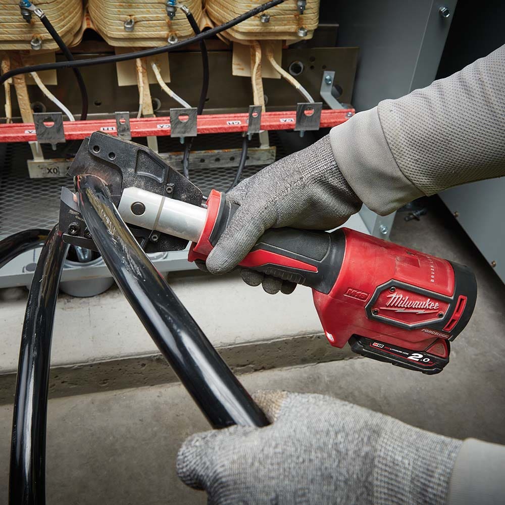 Cortador de cabos Milwaukee Force Logic 18V 6T com mandíbula e lâmina M18HCC-0C