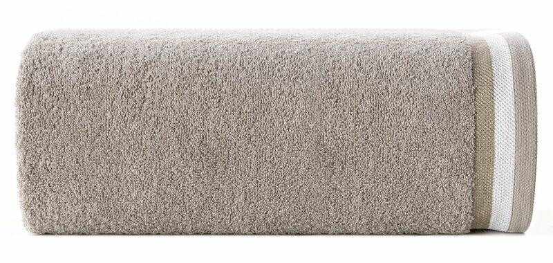 Ręcznik Niko 30x50 02 beżowy zdobiony trzykolorową bordiurą 550 g/m2