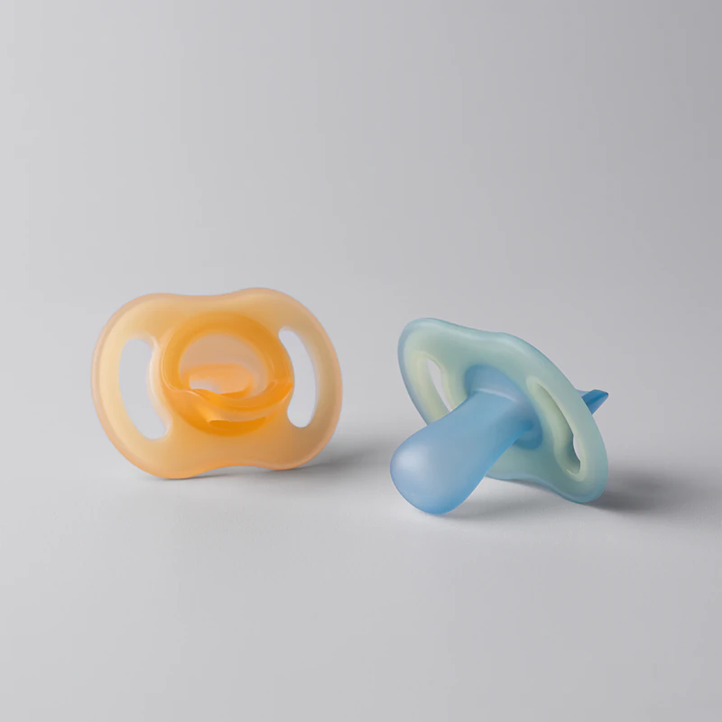 Tommee Tippee Ultra Light Night smoczek