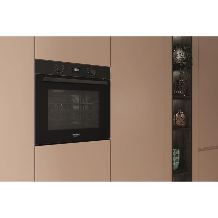 Four encastrable - Pyrolyse hydrolyse - Chaleur tournante - HOTPOINT - HAO475PB - Verre Noir - 71 L - A++