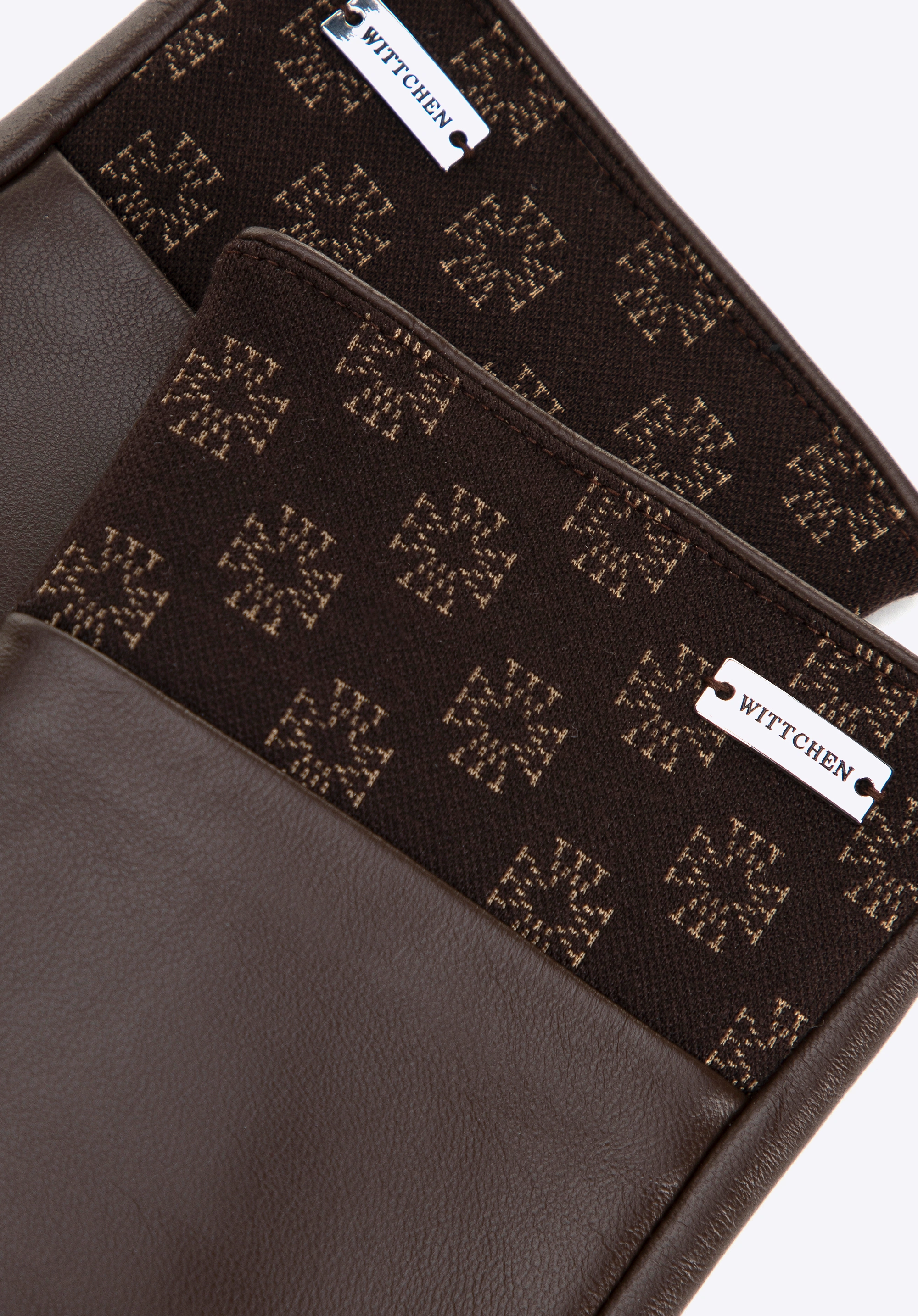 Damskie rękawiczki skórzane z monogramem na brzegu brązowe