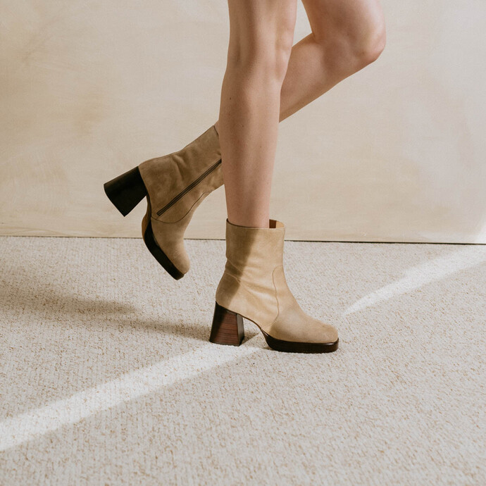 Bottines à plateformes  en croute beige