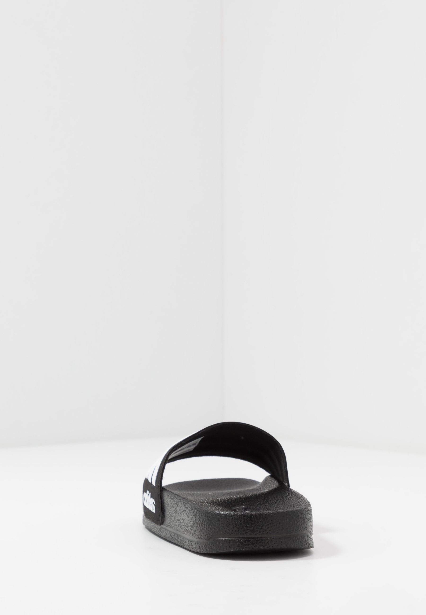 adidas Performance ADILETTE SHOWER - Badeschlappen - Core Black/Footwear White