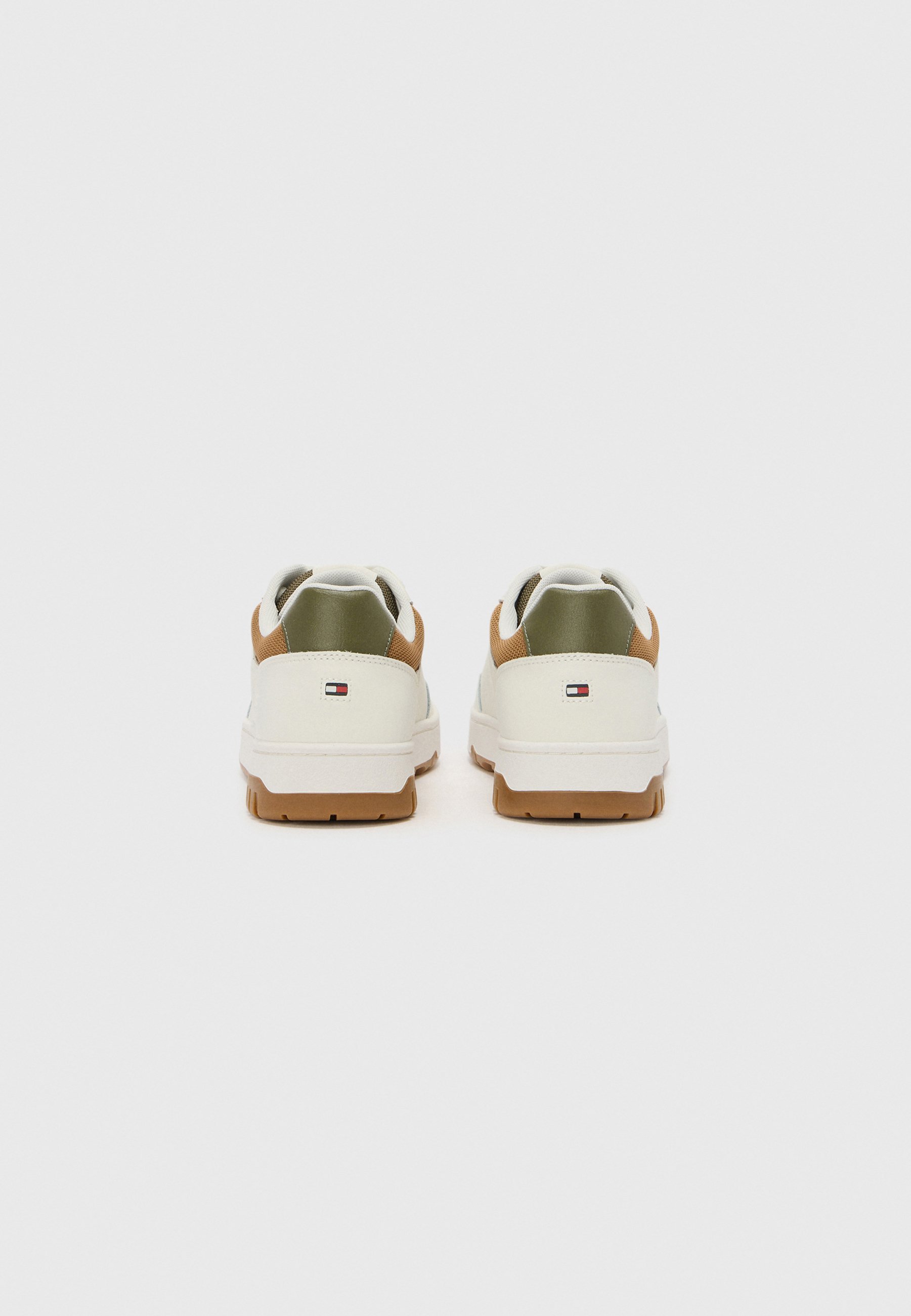 Tommy Hilfiger BASKET CORE - Sneakers - ecru/legergroen