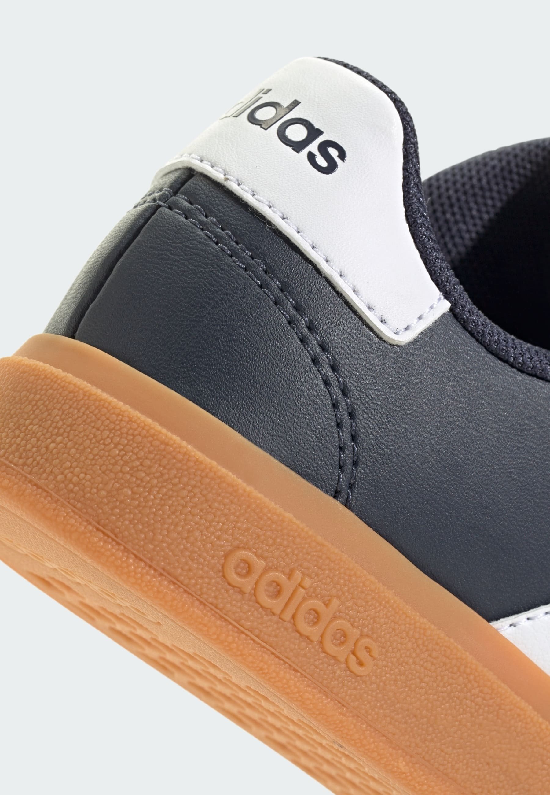 adidas Sportswear GRAND - Trainingsschoen - shadow navy cloud white gum