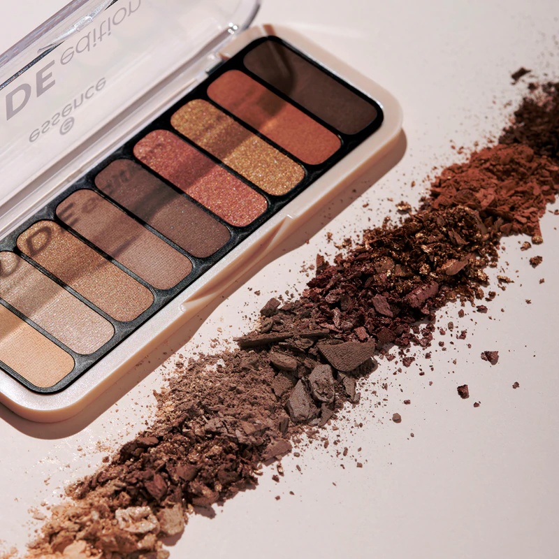 essence paleta senčil za oči The Nude Edition