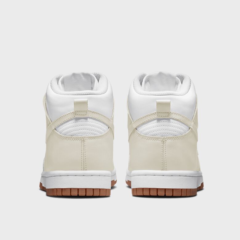 WMNS Dunk High