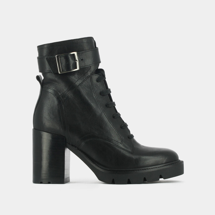 Boots à lacets, semelles crantées et talons  cuir vieilli noir