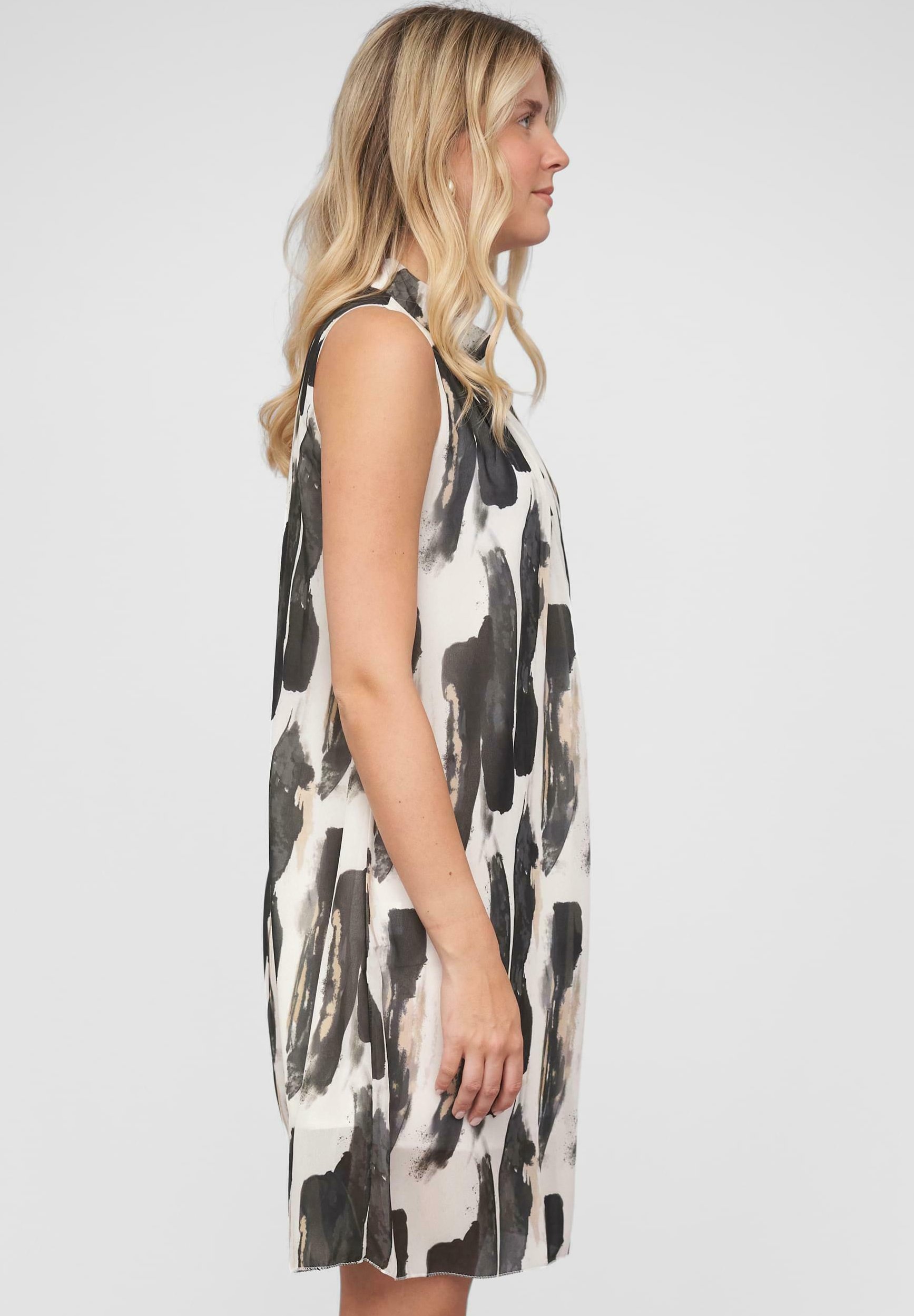 Superposition de ras-de-cou Cloud 5ive - Robe de jour - Noir et blanc