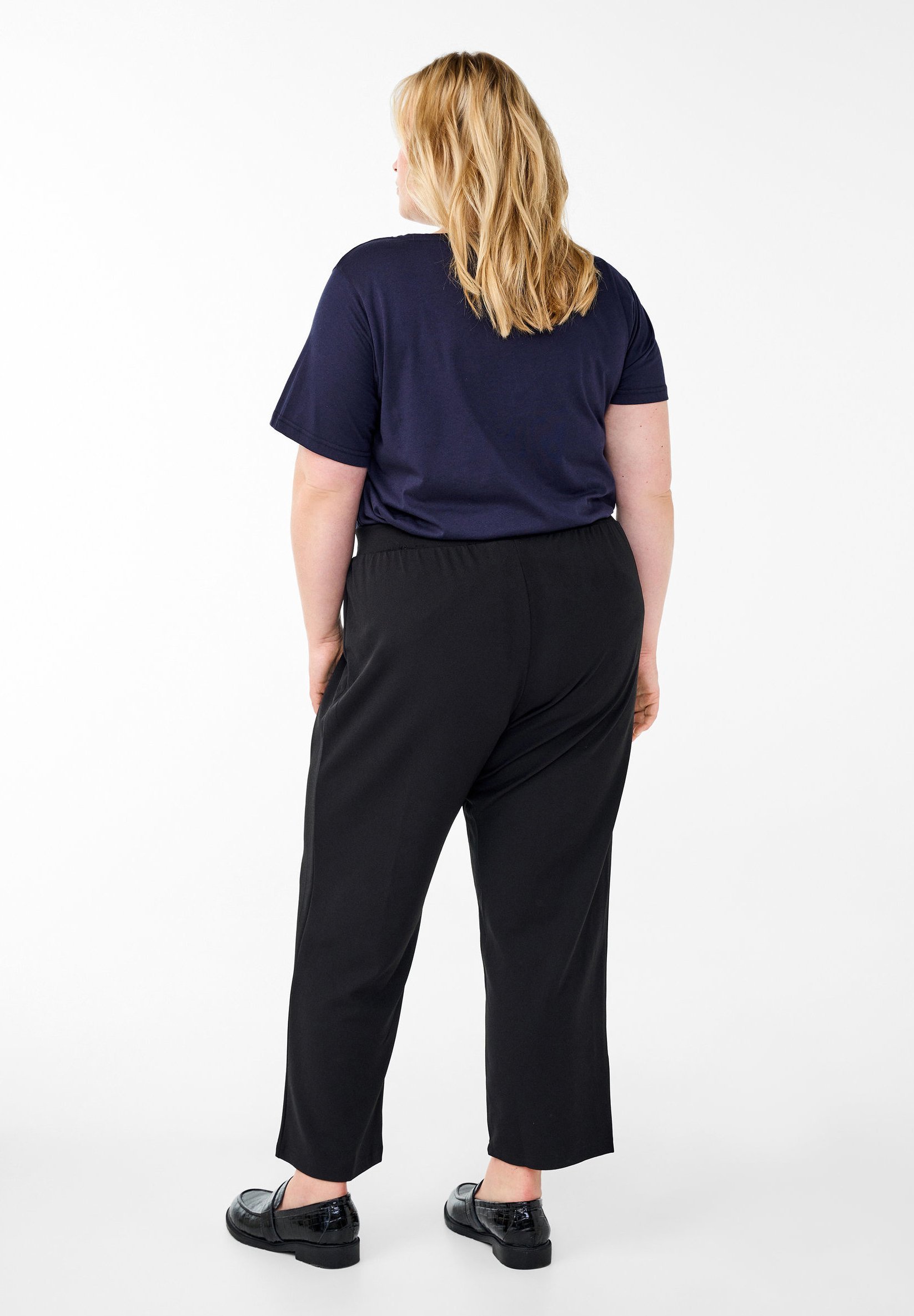 Zizzi FLASH - Corte reto - Calça preta