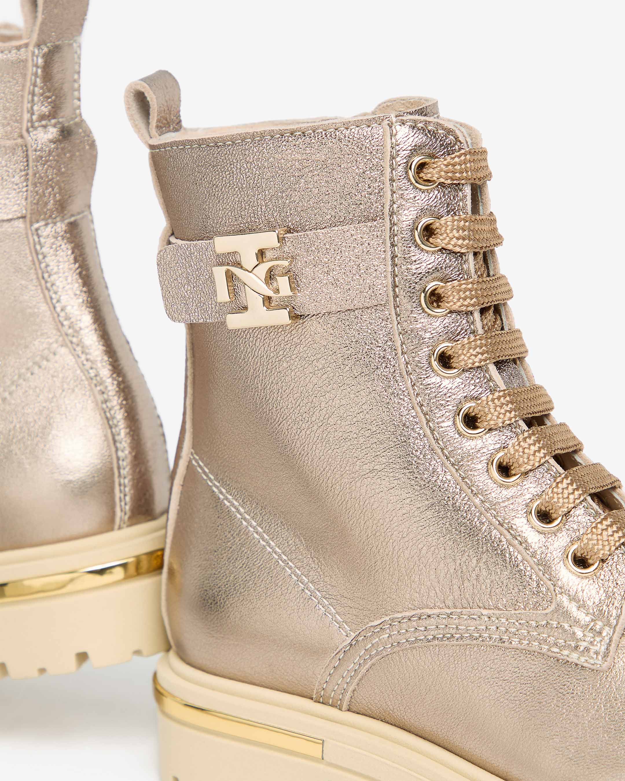  Amphibiens en cuir pour adolescentes