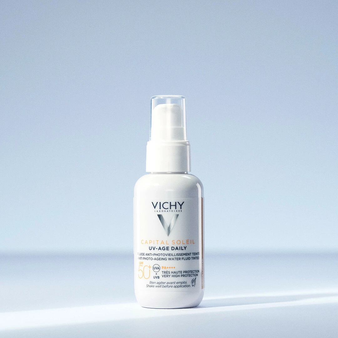 Capital Soleil UV Age napi színezett naptej SPF50+ 40 ml - Vichy